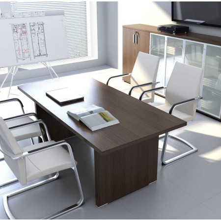 Table de réunion en bois foncé avec 4 chaises de travail blanches