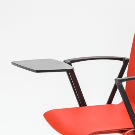 Chaise empilable avec ou sans accoudoirs