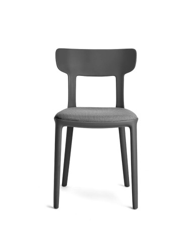 Chaise rembourrée Canova – tissu doux et structure recyclée