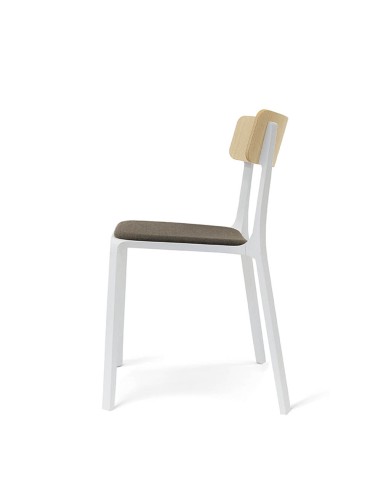 Chaise Ruelle – Confort professionnel avec son coussin d’assise en tissu et son dossier en bois naturel