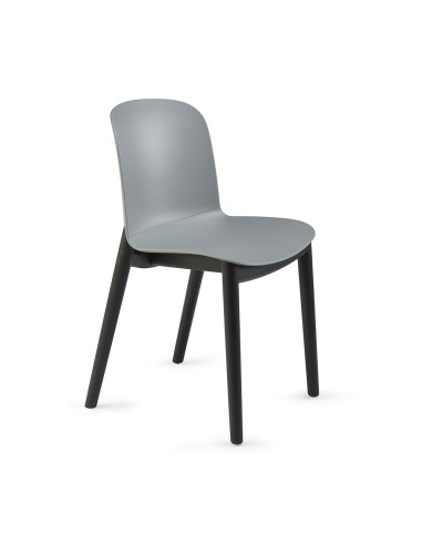 Chaise design plastique et pieds en bois – Relief