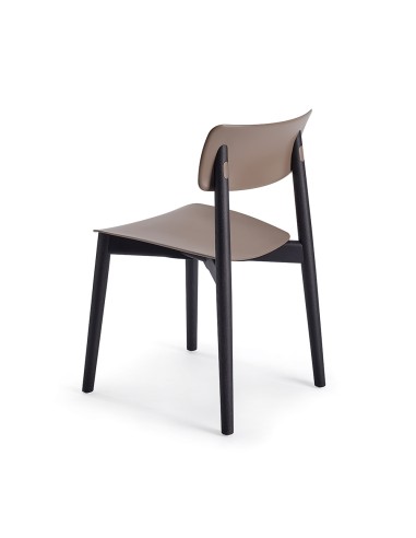 Chaise Eastwood - pratique et légère - bois et plastique curvé