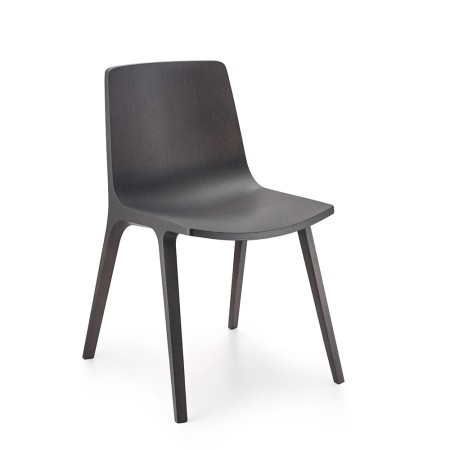 Chaise noire design SEAME 4 pieds en chêne naturel