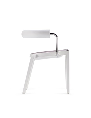 Chaise BI 20’s design blanc en plastique vue de côté
