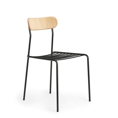 Chaise Uti avec dossier en bois et structure en acier 