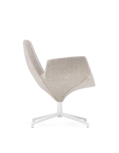 Fauteuil lounge Beetle beige – vue latérale, base étoile blanche pivotante