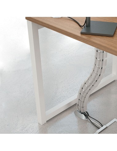 Guide-câbles articulé vertical type vertèbre installé sous un bureau
