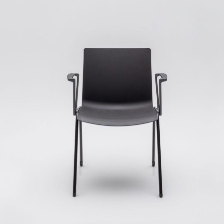 Chaise empilable avec ou sans accoudoirs