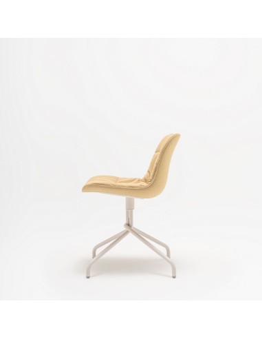 Chaise aux pieds croisés originaux - BLK5P13