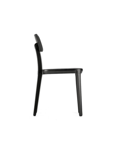 Chaise Porta Venezia avec pieds bois – design moderne pour salle de pause vue de côté