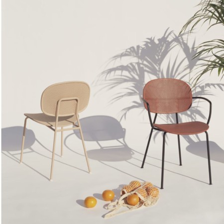 Tondina Slim – Chaise design en plastique recyclé et métal, parfaite pour un intérieur moderne