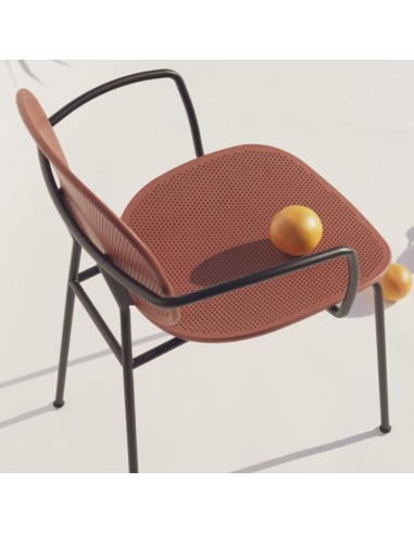 Chaise Tondina Slim – Mobilier d’extérieur élégant avec accoudoirs, parfait pour terrasses et jardins