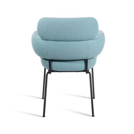 Chaise Takumi – Structure légère et assise tissu avec accoudoirs pour un usage prolongé en toute élégance