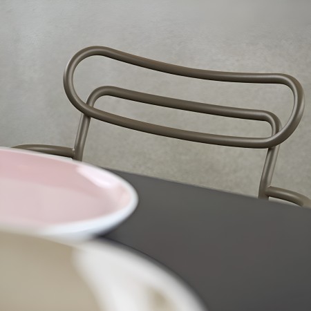 dossier de la chaise Uti en acier - meuble moderne design