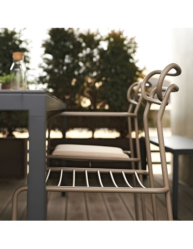 Chaise complétement en acier - design contemporain Uti