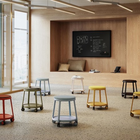 Tabouret à roulettes pour espace de coworking - assise confort et colorés