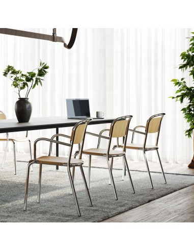 Chaise Skol finition bois avec structure chromée, idéale pour salle de réunion ou espace collaboratif moderne