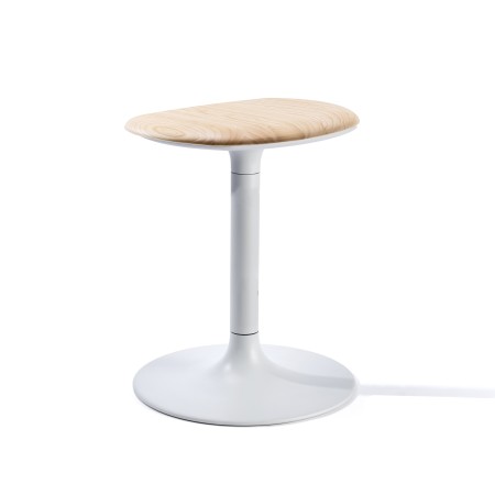 Tabouret design Flink bas avec assise en bois clair et piétement blanc, style minimaliste moderne