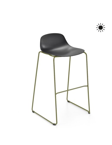 Tabouret de bar Pure Loop Mini Rod en intérieur, coque noire et piètement traîneau noir