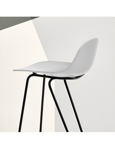 Tabouret Pure Loop Mini Dandy blanc brillant avec piètement traîneau noir