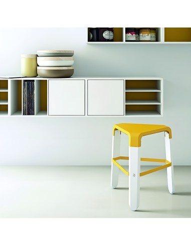 Tabouret bas pour coin lecture, salle d'attente - bois et plastique moderne design Picapau