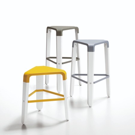 Tabourets Picapau différentes hauteurs - tabouret en plastique et bois design original