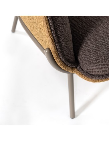 Fauteuil lounge Bombom 4 pieds en tissu bleu foncé et structure noire – design contemporain