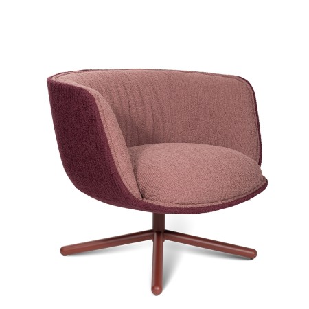 Fauteuil Bombom 4 branches en tissu rouge avec base chromée – ambiance salon moderne