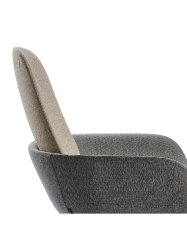 Profil de la chaise fauteuil Peb dossier haut et pieds en bois