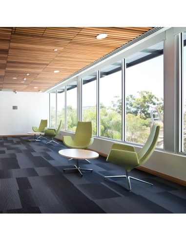  Fauteuil Beetle dossier haut – revêtement tissu clair et pied étoile blanc