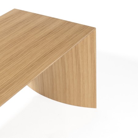 Finition en chêne naturel du banc MUSEUM