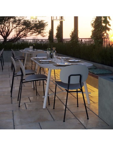 Tondina Pop – Mobilier moderne en plastique et métal, pratique et esthétique