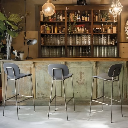 Tondina Pop – Chaise haute de bar avec assise en tissu, idéale pour un espace élégant et confortable