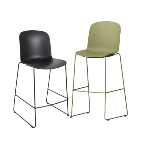 Tabouret de bar avec piètement filaire – Relief 2