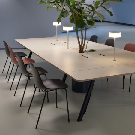 chaise Pure Loop Mono pour espace de travail ou restauration – coloris rouge et noir