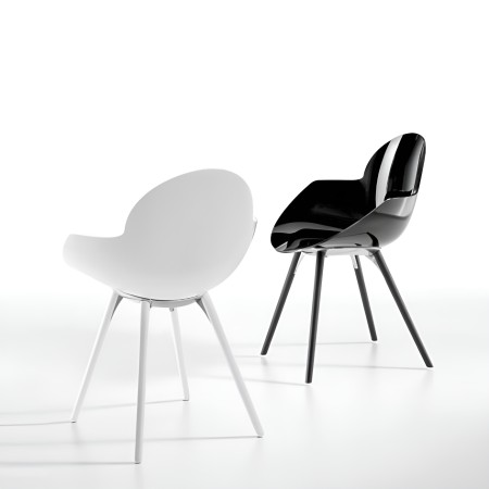 Chaise design blanche en plastique rigide – Cookie