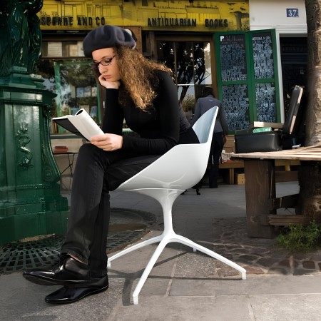 Chaise cookie enveloppante en plastique et métal pivotante