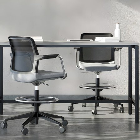 Table NOVA avec chaises hautes ergonomiques WIND