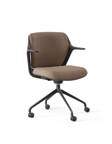 Chaise OFY à roulettes avec accoudoirs intégrés en situation