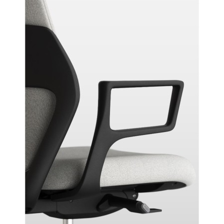 Vue latérale du dossier et accoudoirs noirs