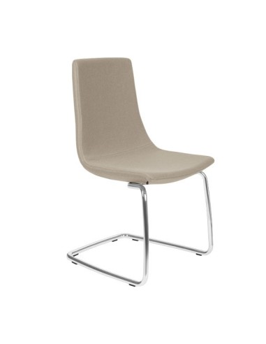 Chaise North Cape tissu beige – assise confortable avec structure en métal suspendue