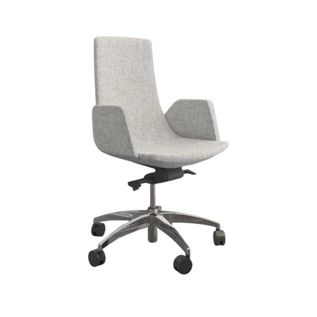 Vue en studio de la chaise North Cape en finition tissu gris clair, avec accoudoirs rembourrés et base en plastique noir. Parfai