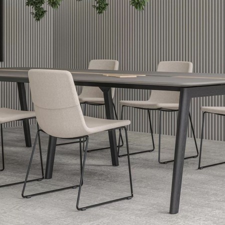 	Chaise TWIST&SIT gris clair piètement noir sur fond blanc 2