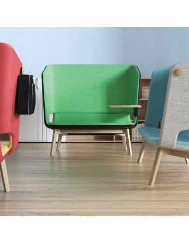 Canapé TWIST&SIT Soft vert clair dossier haut en zone lounge moderne