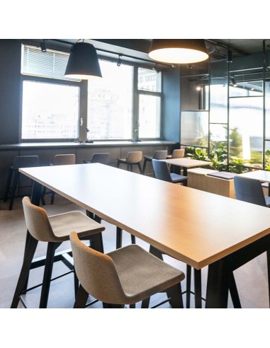 Tabouret de bar TWIST&SIT en tissu pour cafétéria d’entreprise avec piètement bois clair