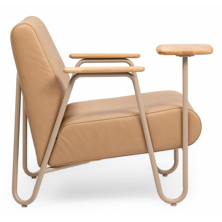 Fauteuil Clip en cuir camel, vue latérale gauche – Clip