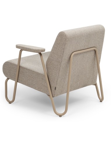 Fauteuil Clip en tissu gris clair avec accoudoirs bois, vue latérale gauche – Clip