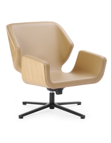 Fauteuil Booi Lounge en finition bois clair, vue de trois quarts avant – Booi Lounge