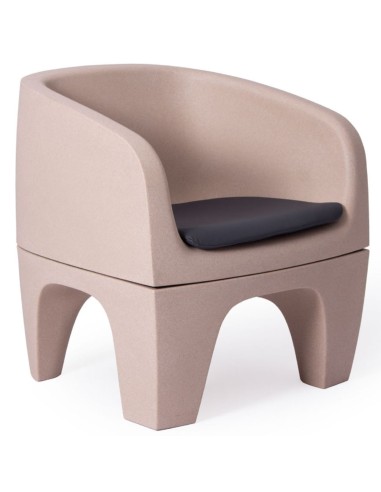 Fauteuil Gummy Bear en plastique recyclé bleu clair, vue de trois quarts avant – Gummy Bear