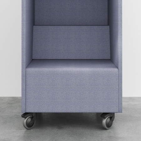 Cabine phonique Quadra grise avec roulettes, vue de face – Quadra